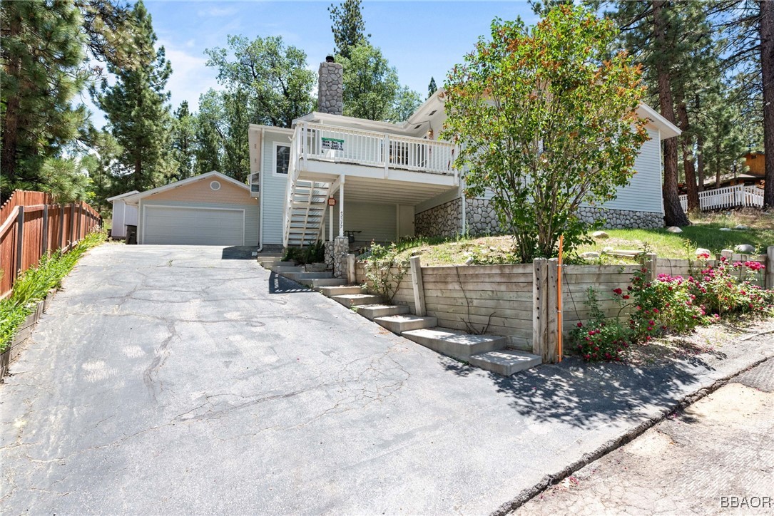 42377 Paramount Road Property Photo 2