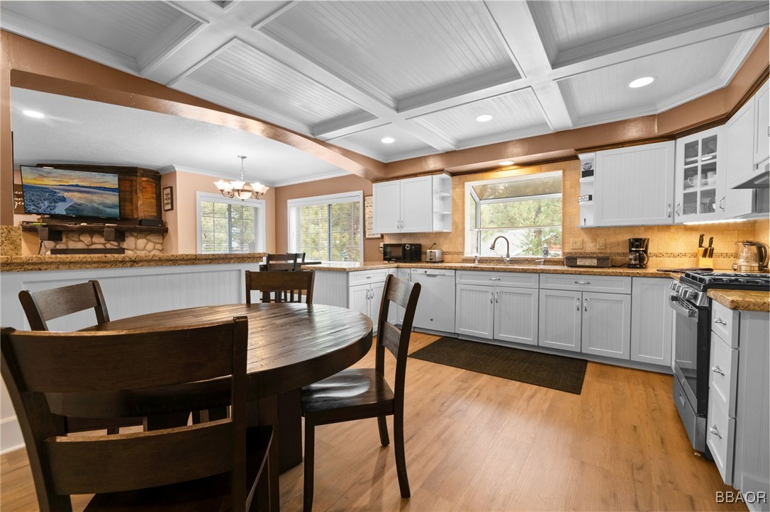 42377 Paramount Road Property Photo 13