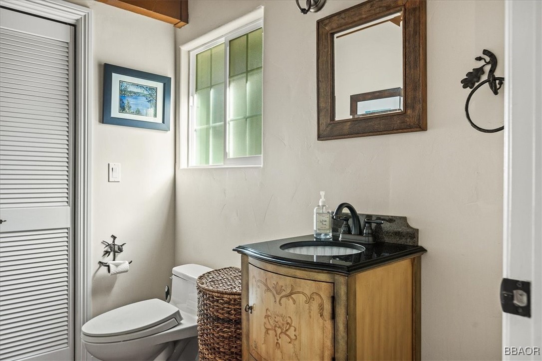 28906 Palisades Drive Property Photo 8