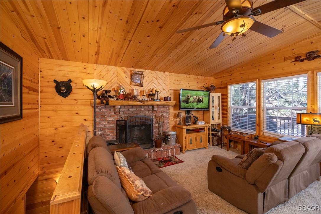 43129 Sunset Drive Property Photo 3