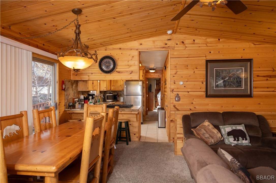 43129 Sunset Drive Property Photo 4