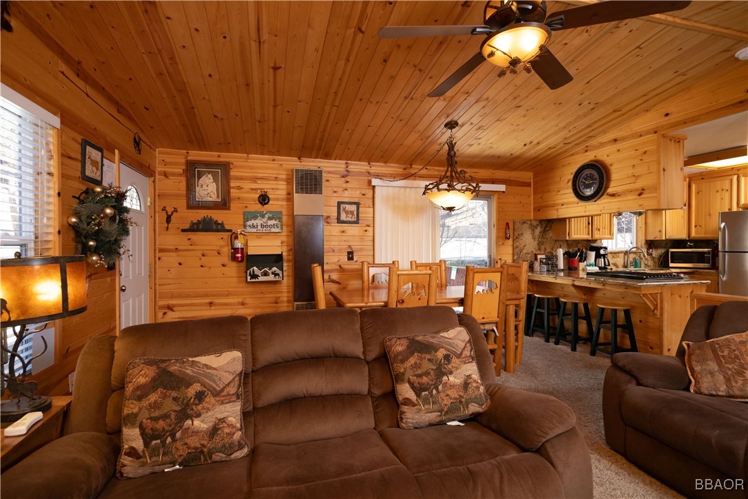 43129 Sunset Drive Property Photo 7