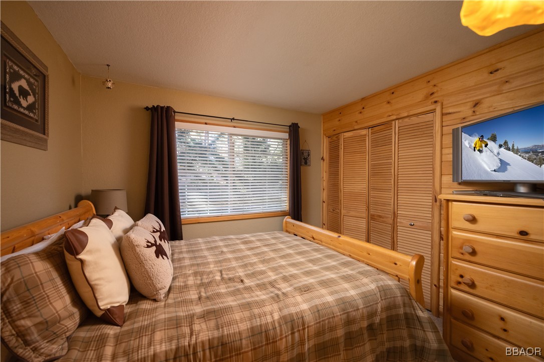 43129 Sunset Drive Property Photo 15