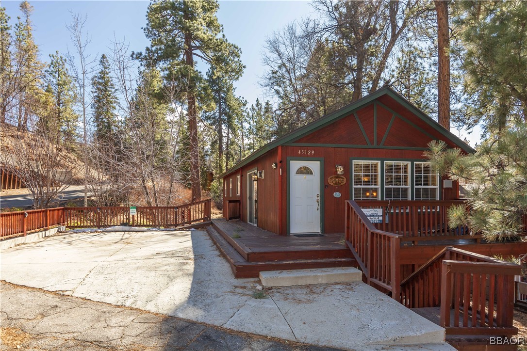 43129 Sunset Drive Property Photo 32