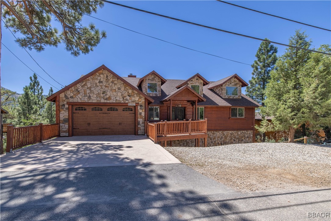 43625 Wolf Road Property Photo 3