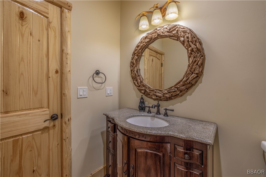 43625 Wolf Road Property Photo 23