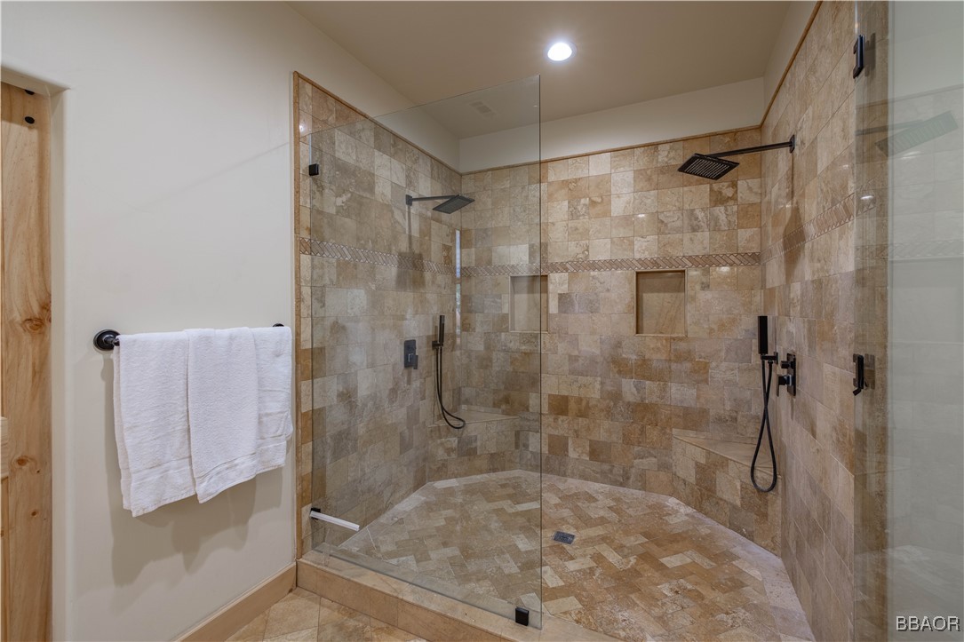 43625 Wolf Road Property Photo 33