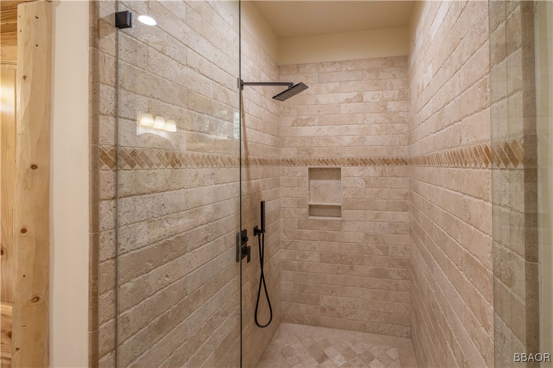 43625 Wolf Road Property Photo 36