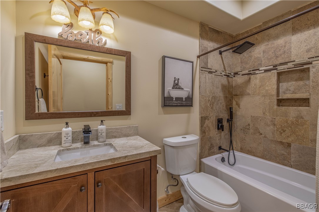 43625 Wolf Road Property Photo 42