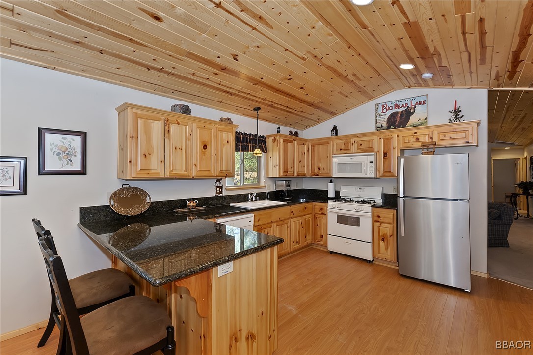701 Irving Way Property Photo 11