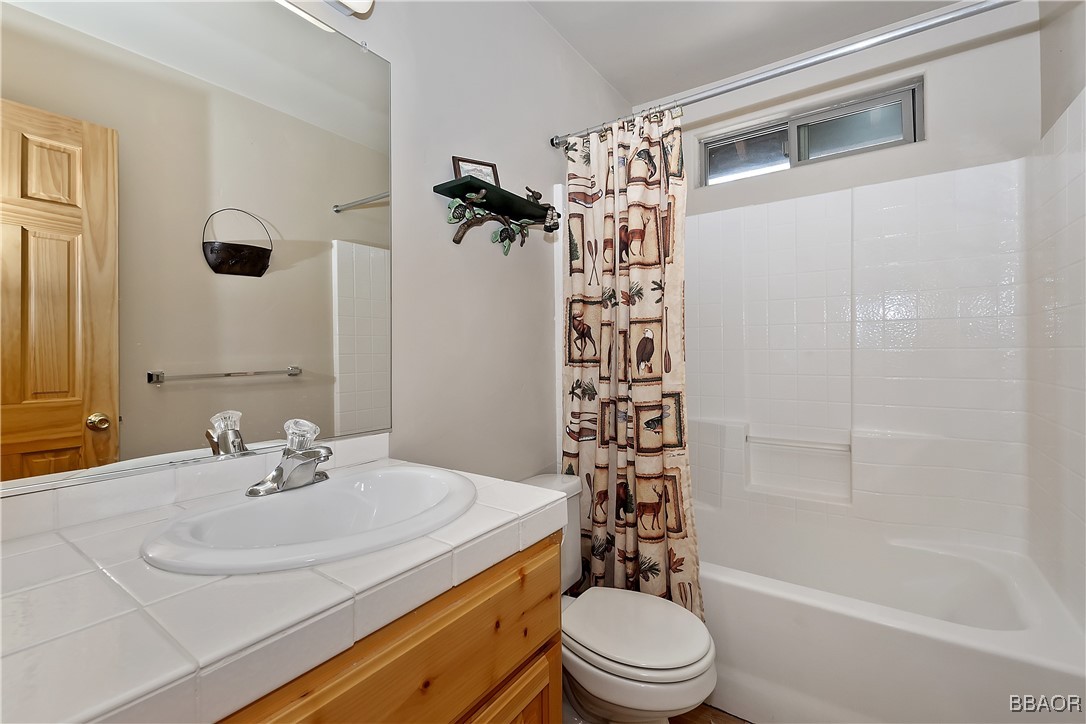 701 Irving Way Property Photo 15