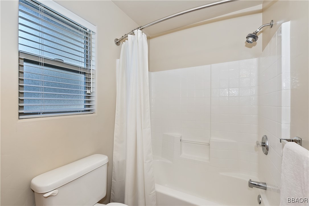 701 Irving Way Property Photo 22