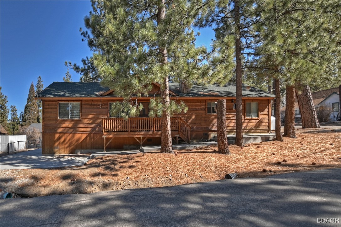 701 Irving Way Property Photo 26