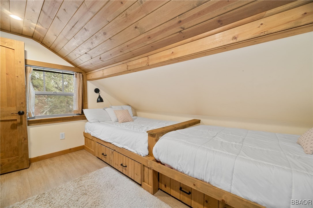 42655 Peregrine Avenue Property Photo 16