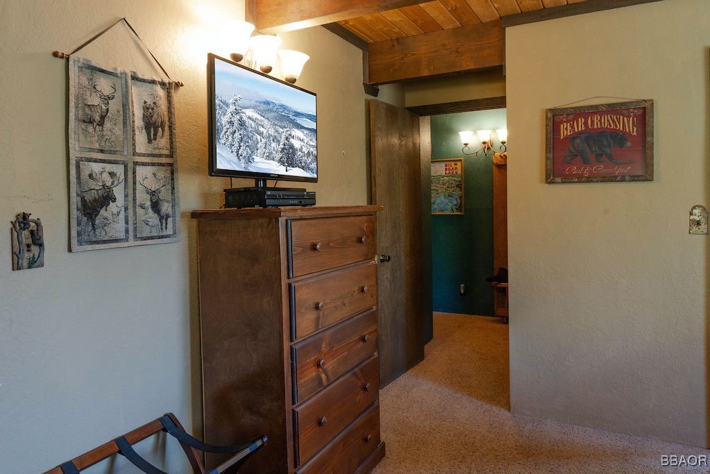 961 Villa Grove Avenue Property Photo 9