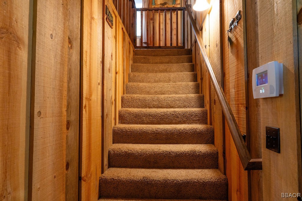 961 Villa Grove Avenue Property Photo 17