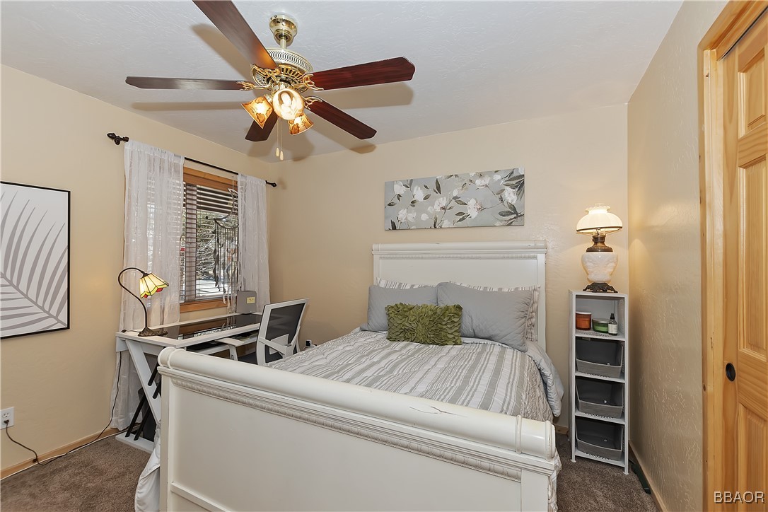 525 East Angeles Boulevard Property Photo 14