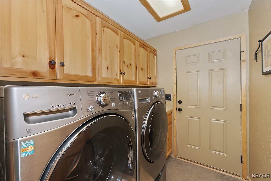 525 East Angeles Boulevard Property Photo 20