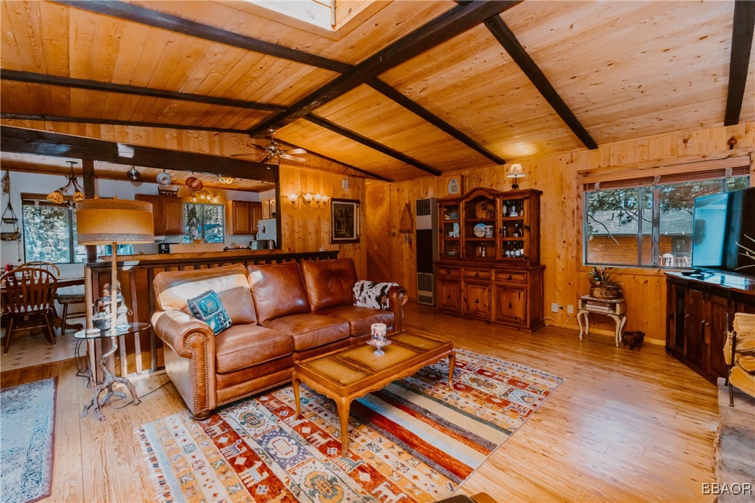 1971 Fern Lane Property Photo 4