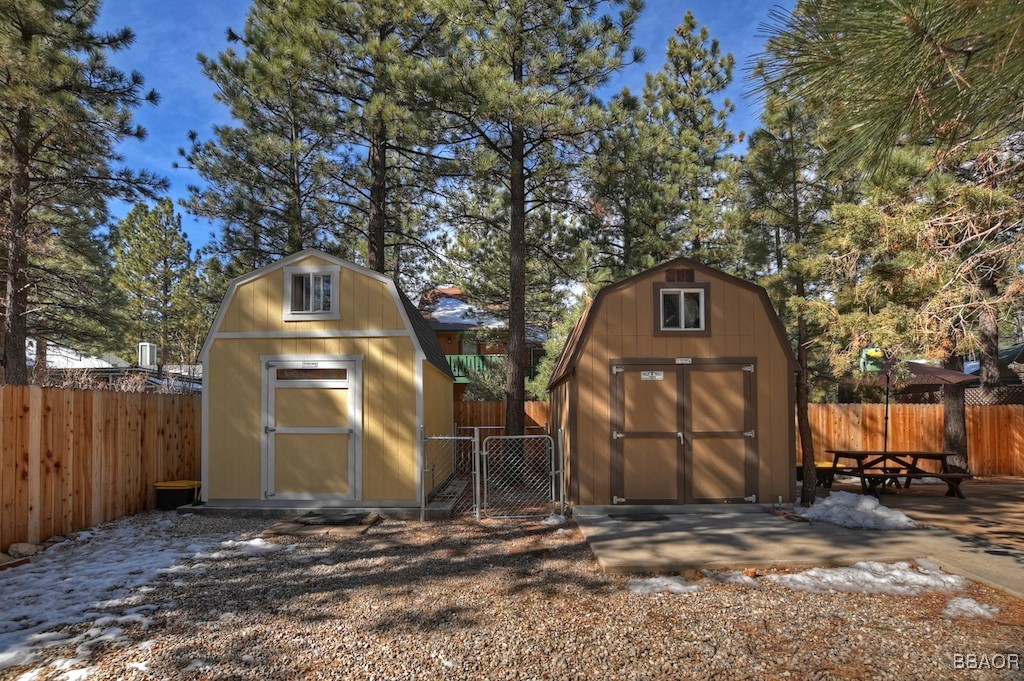 1109 Hemlock Lane Property Photo 30