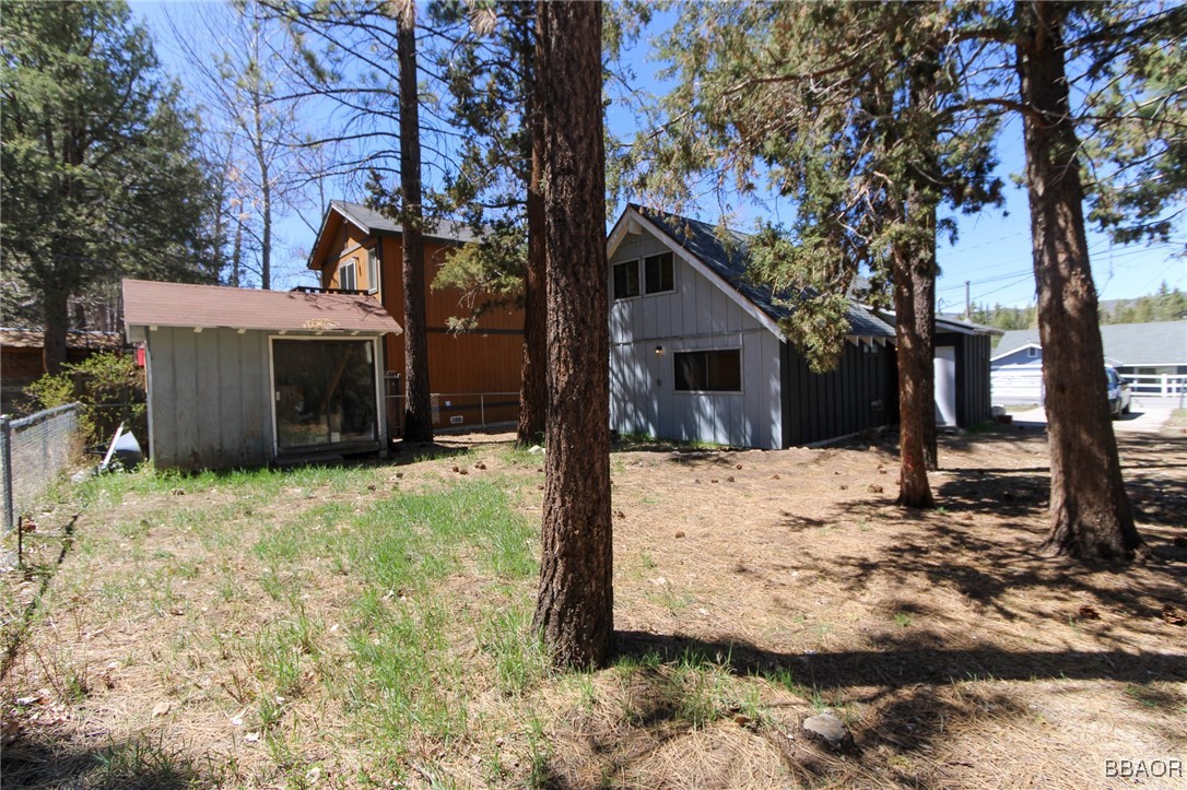 42585 Falcon Avenue Property Photo 28