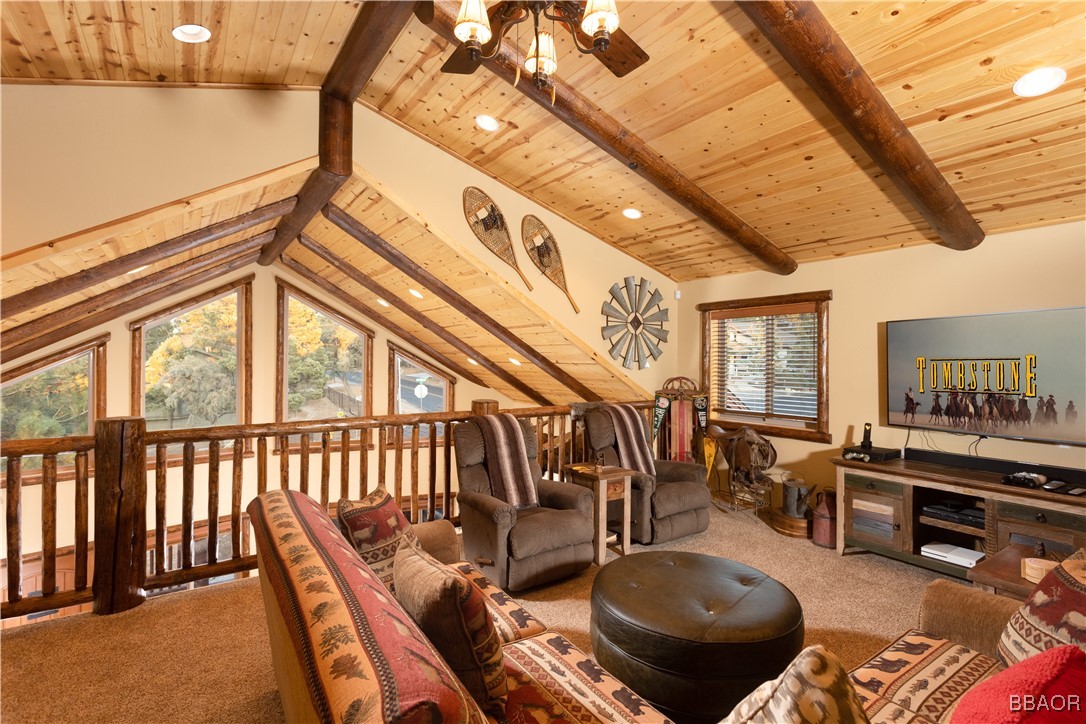 1389 Flintridge Avenue Property Photo 14