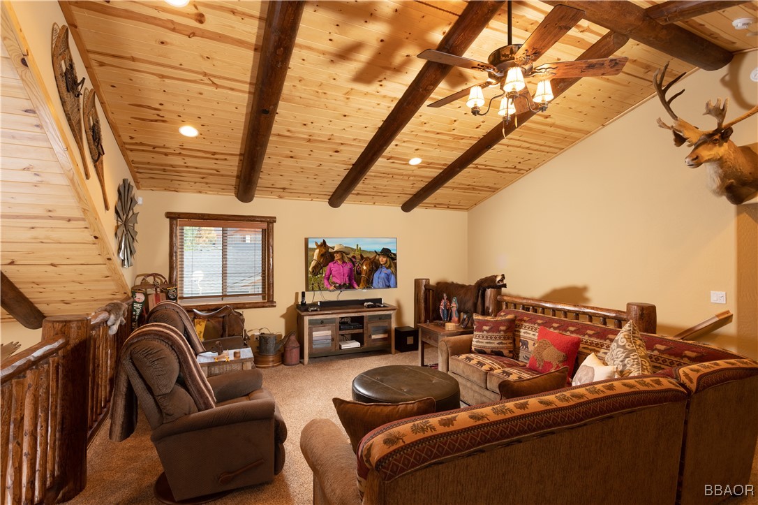 1389 Flintridge Avenue Property Photo 15