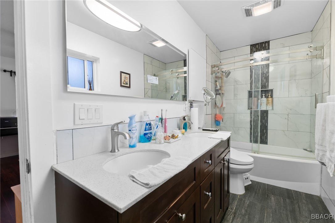 2074 5th Lane Property Photo 16