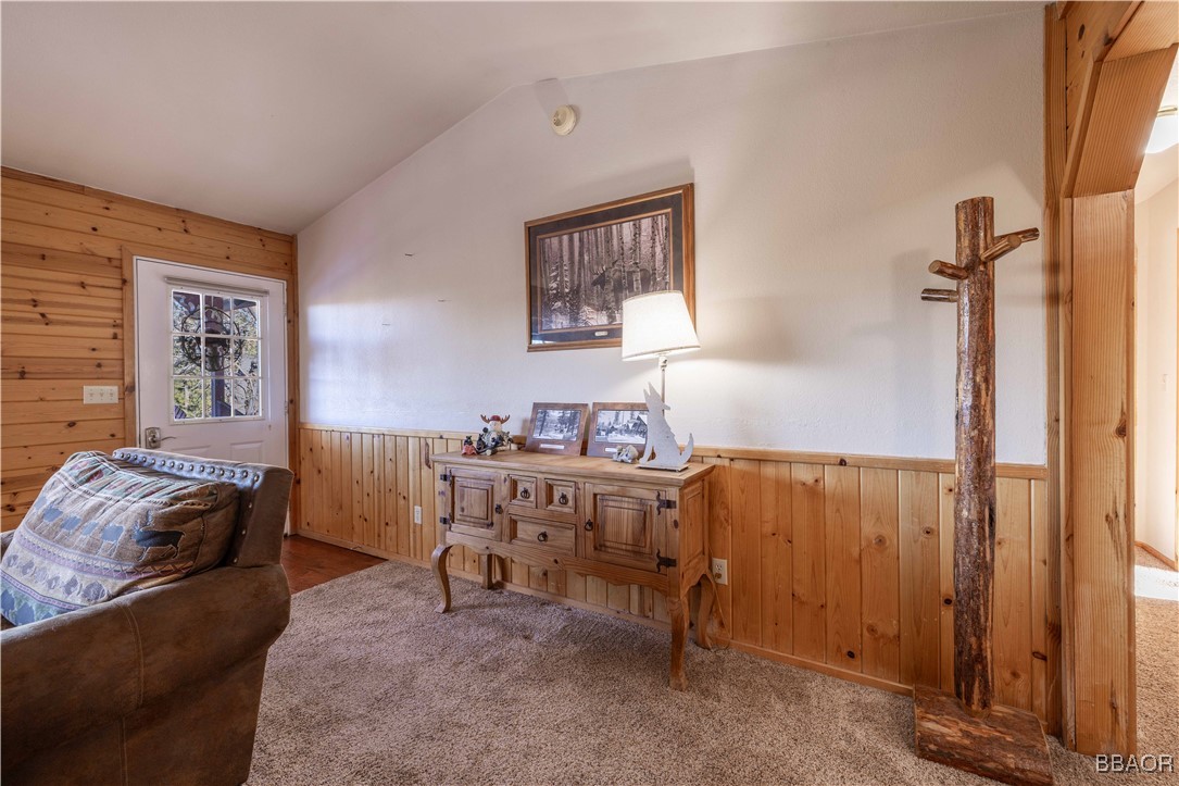 479 Villa Grove Avenue Property Photo 14