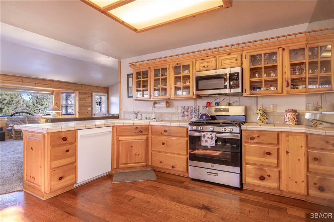 479 Villa Grove Avenue Property Photo 18