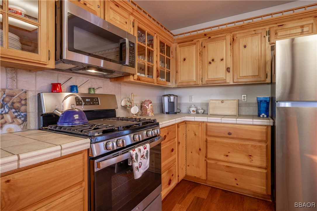 479 Villa Grove Avenue Property Photo 20