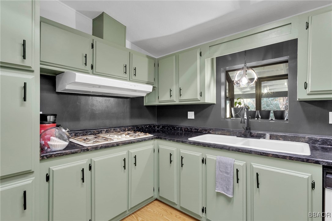 391 Montclair Drive 105 Property Photo 16