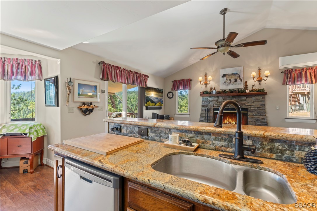 26520 Walnut Hills Drive Property Photo 4