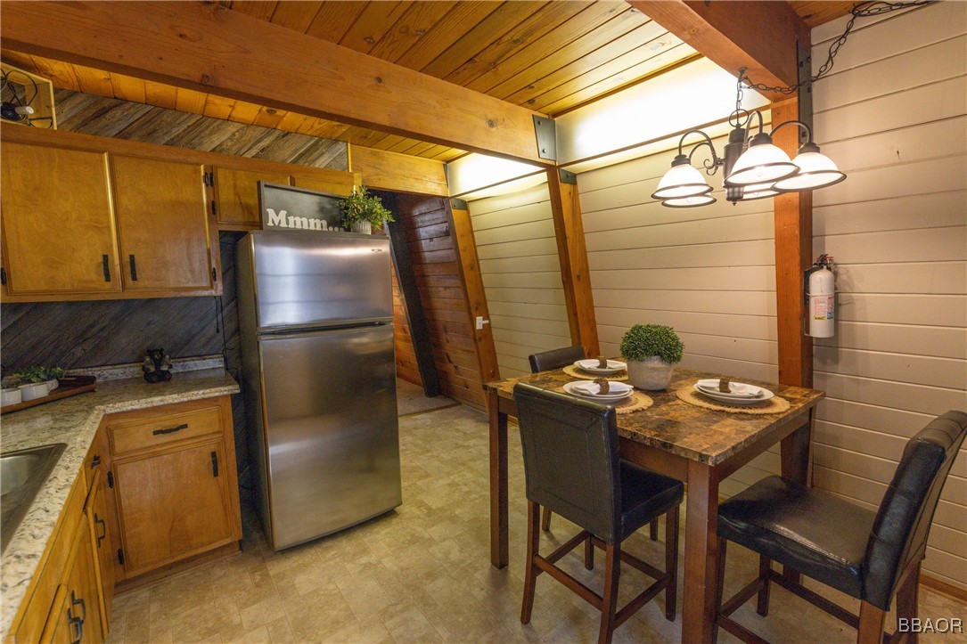 726 Elysian Boulevard Property Photo 8