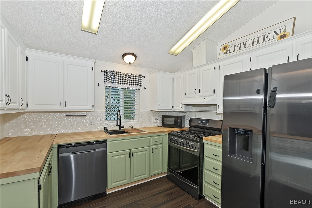 391 Montclair Drive 179 Property Photo 10