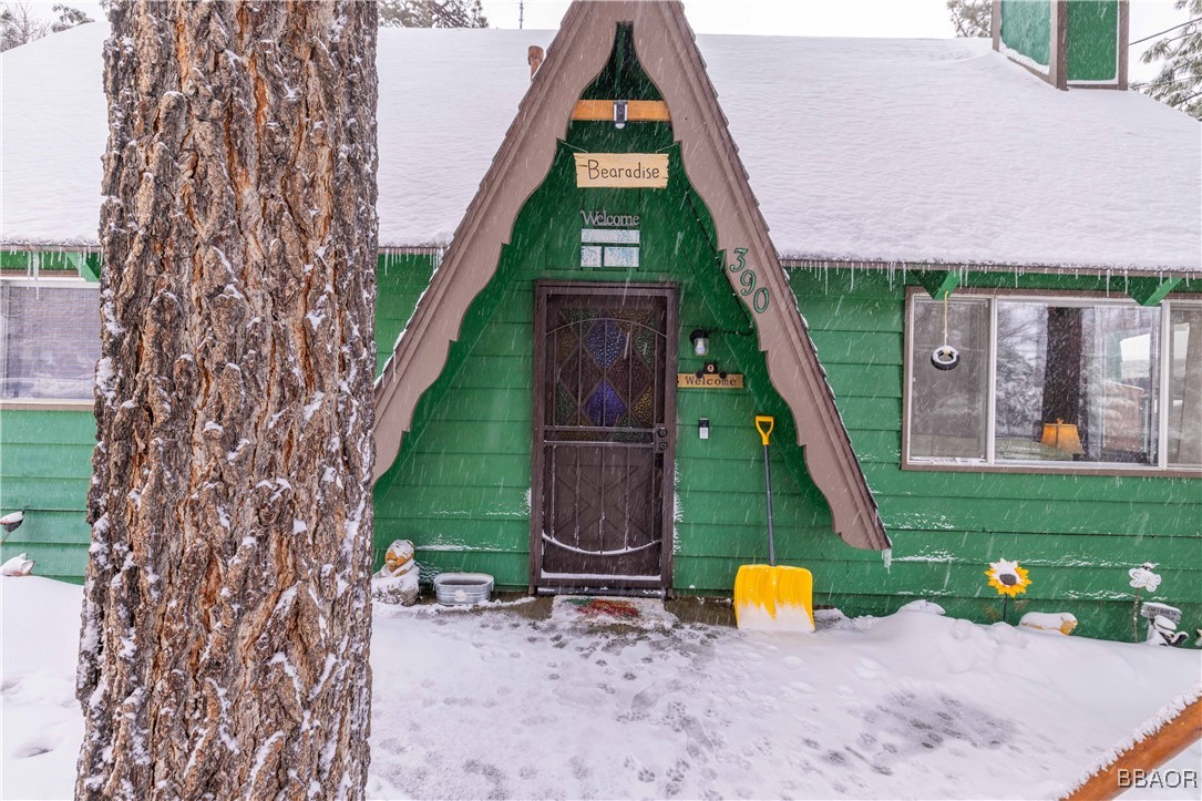 390 Imperial Avenue Property Photo