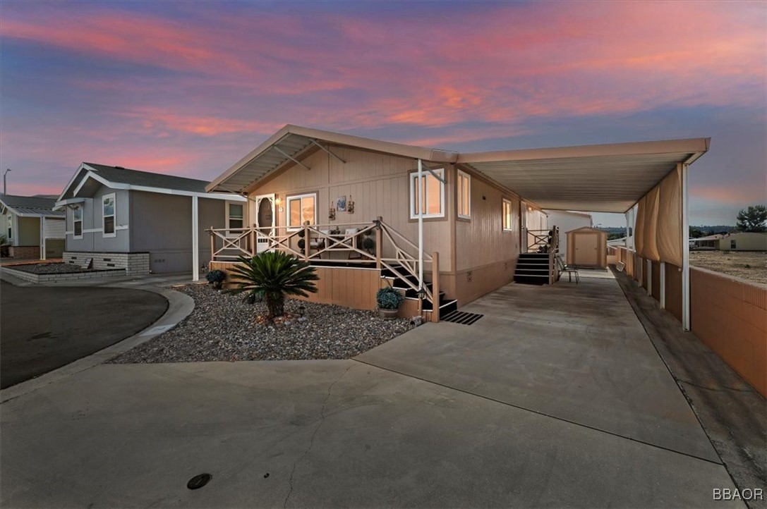 2140 Mentone Boulevard 21 Property Photo