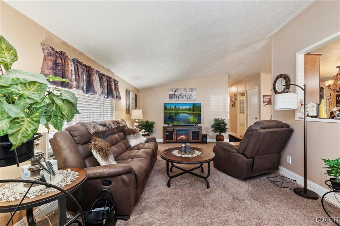 2140 Mentone Boulevard 21 Property Photo 8