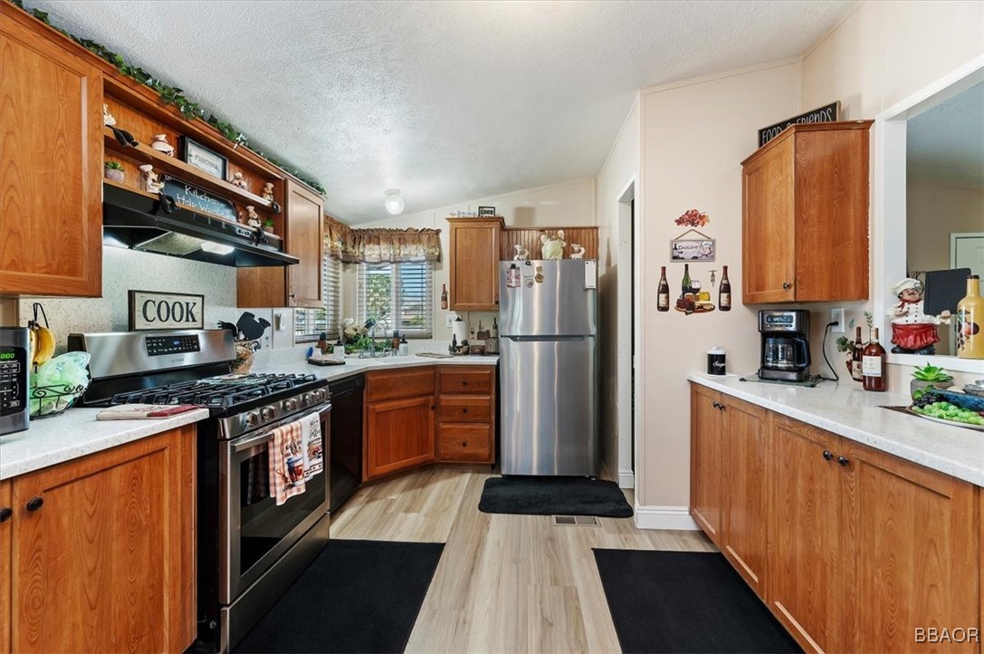 2140 Mentone Boulevard 21 Property Photo 14
