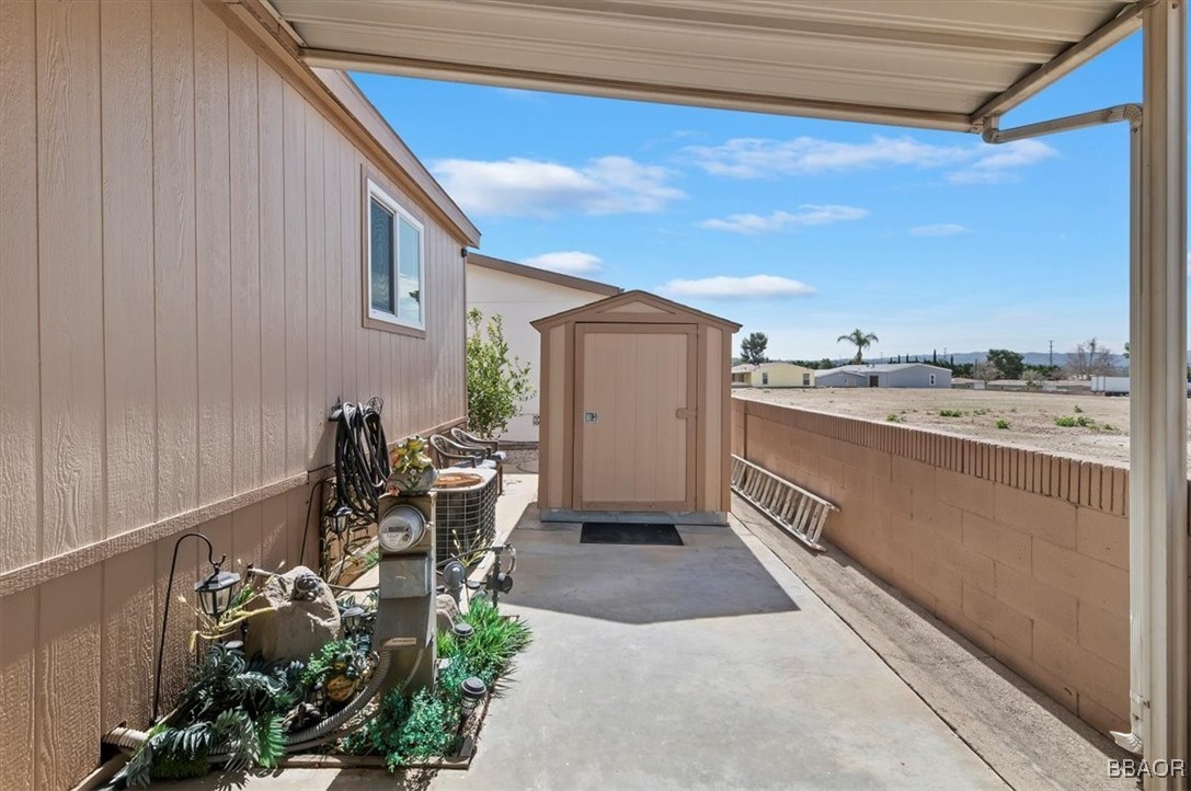 2140 Mentone Boulevard 21 Property Photo 26
