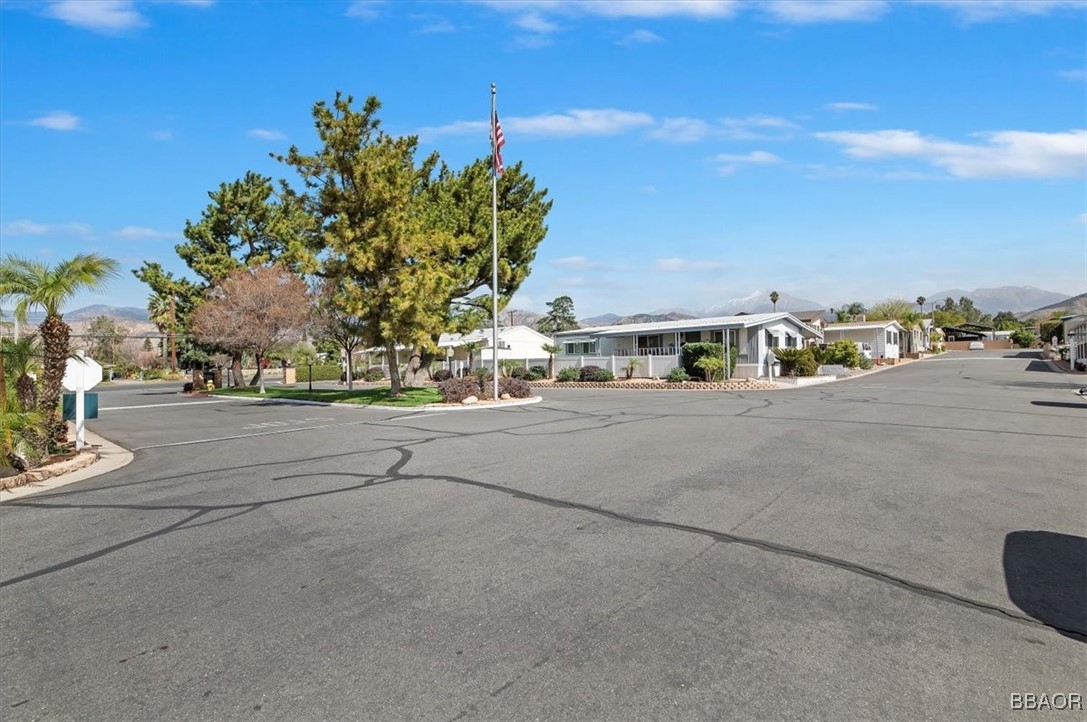 2140 Mentone Boulevard 21 Property Photo 30