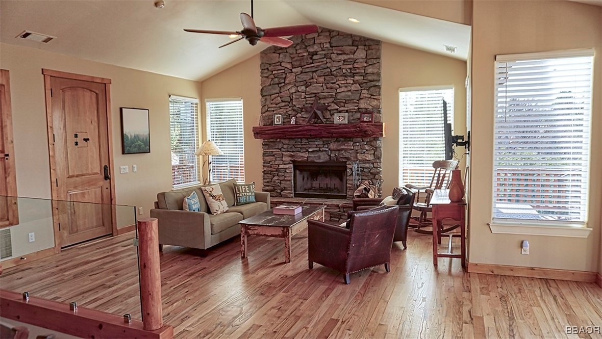1438 Golden Rule Lane Property Photo 4