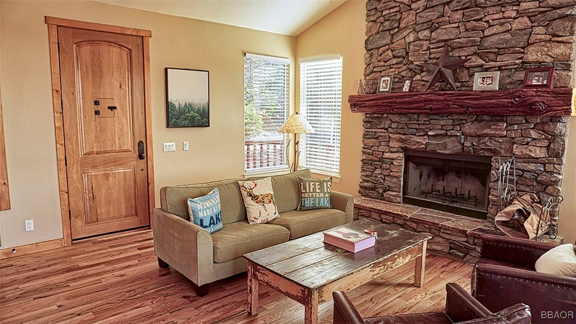 1438 Golden Rule Lane Property Photo 5