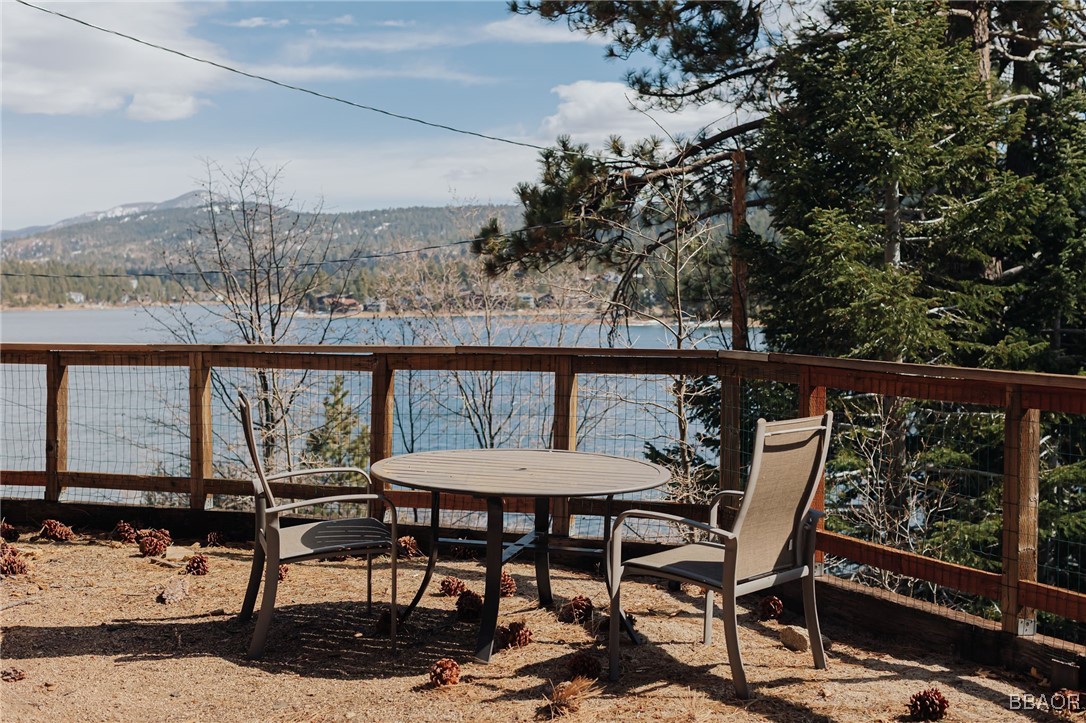 103 Big Bear Tract Property Photo 4