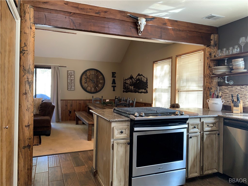 33492 Wild Rose Drive Property Photo 9