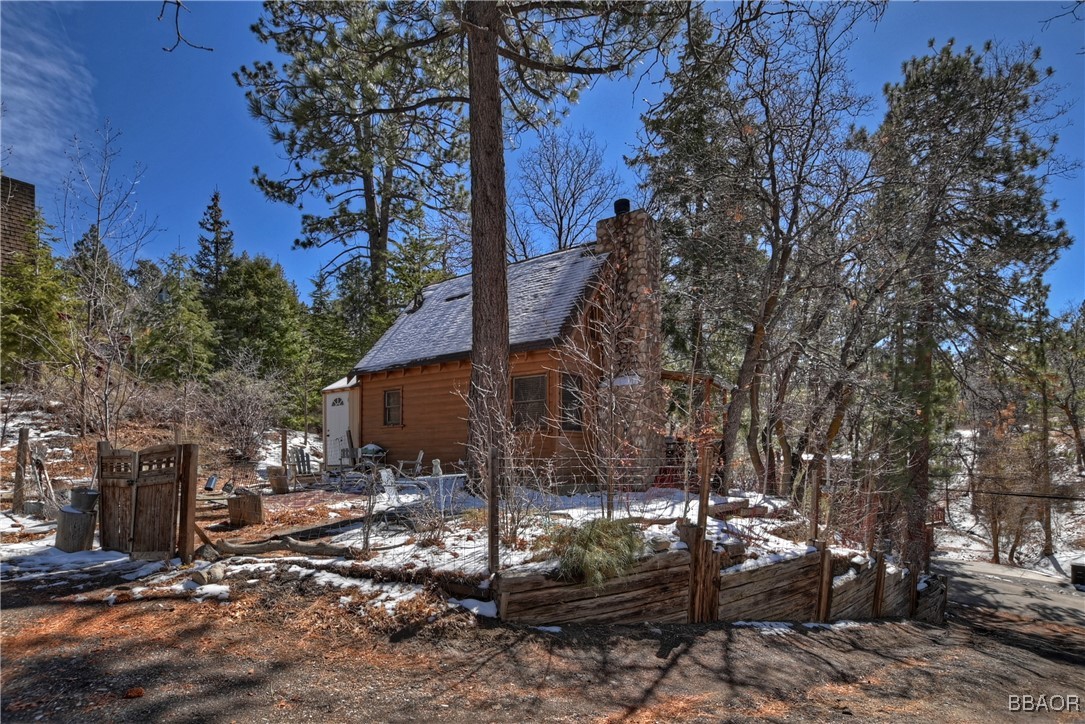 982 Villa Grove Avenue Property Photo 24