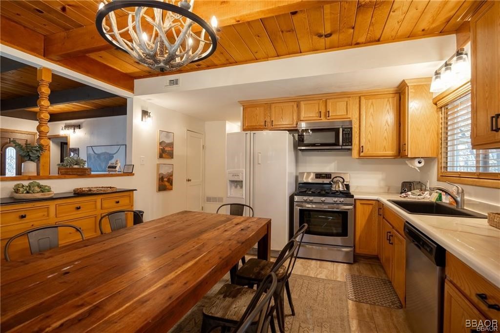 1206 Alameda Road Property Photo 32