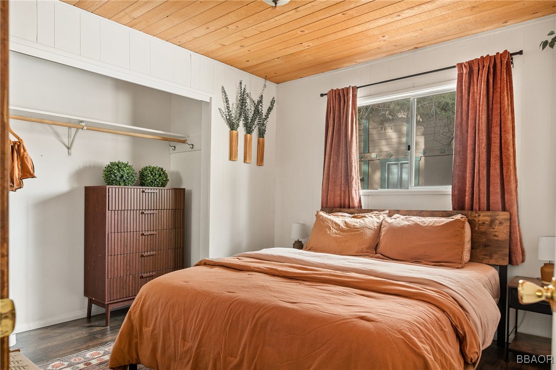 221 Angeles Boulevard Property Photo 11