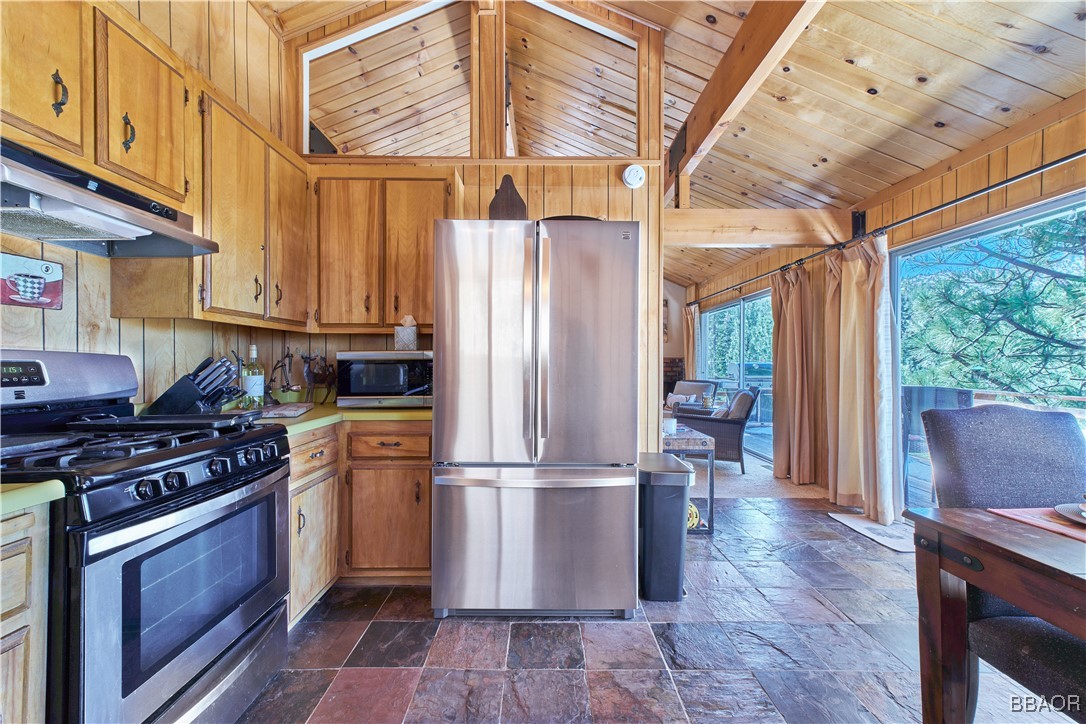 43872 Mendocino Drive Property Photo 7