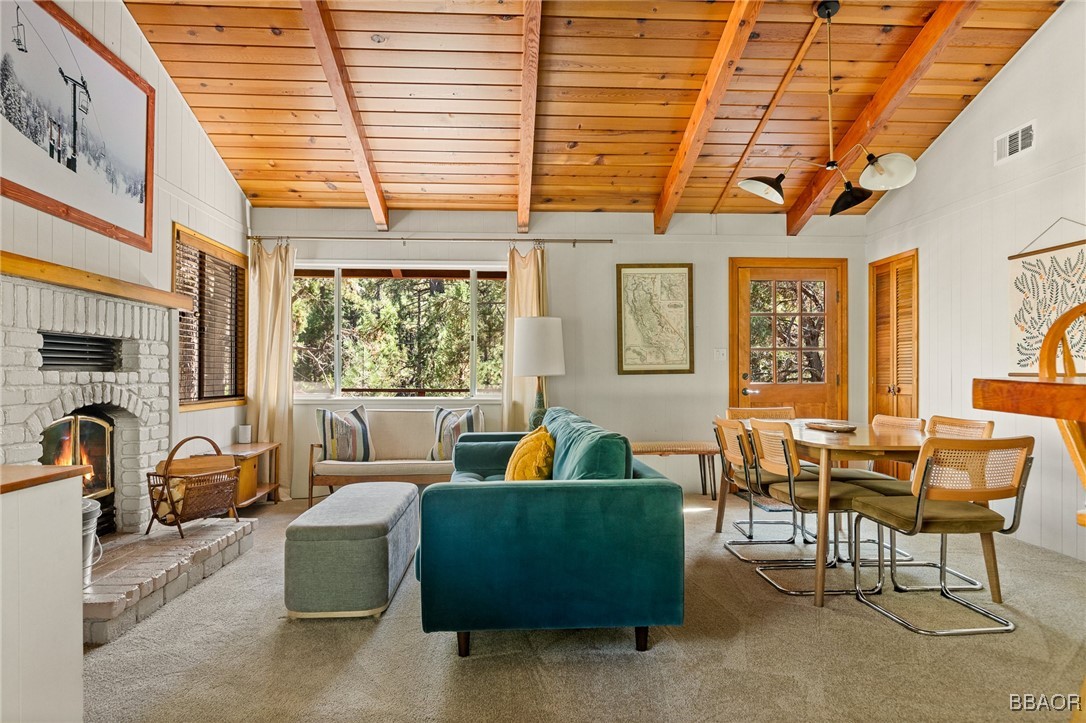 493 Catalina Road Property Photo